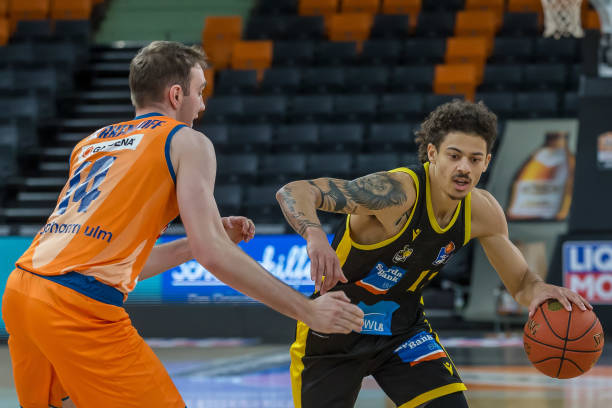 更是一个预 更是一个预