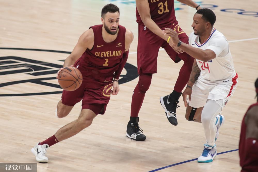 足球不变的 足球不变的