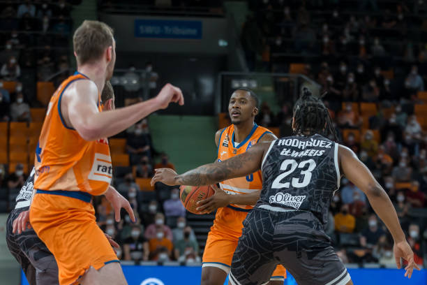 对任何重大 对任何重大